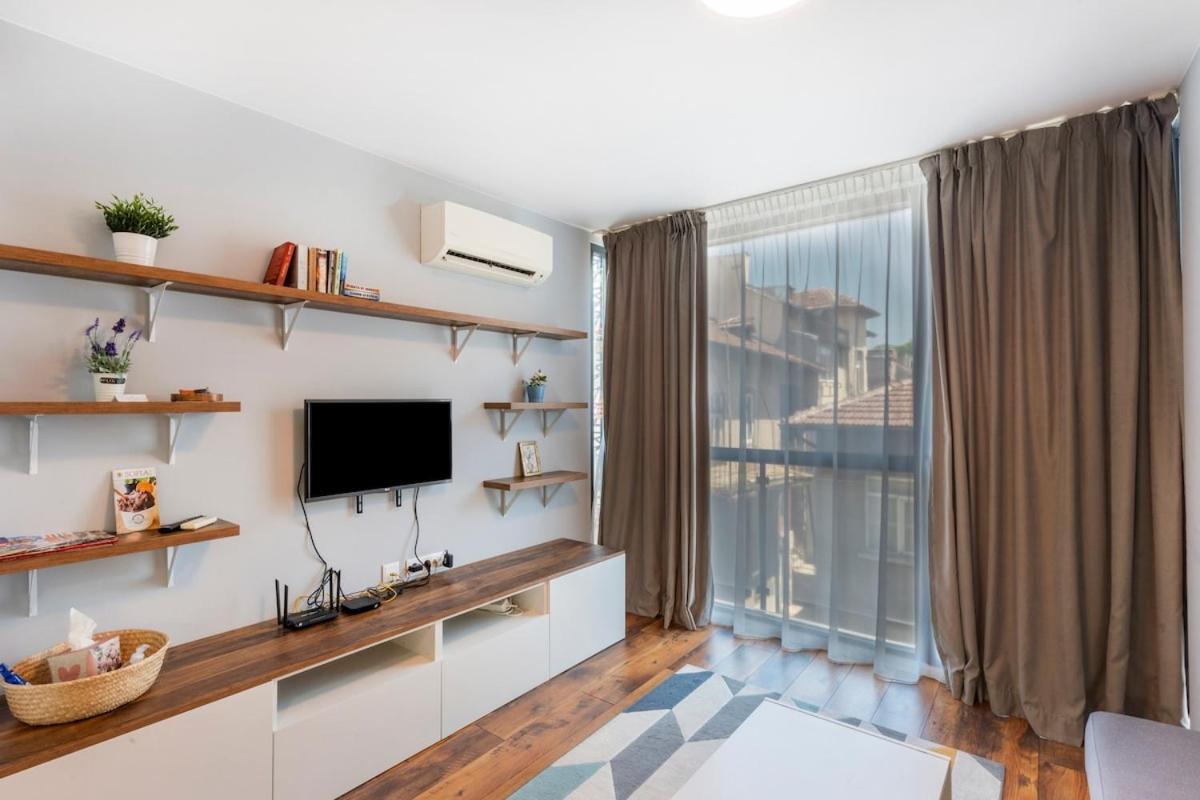 Smart In The Heart Of Apartment